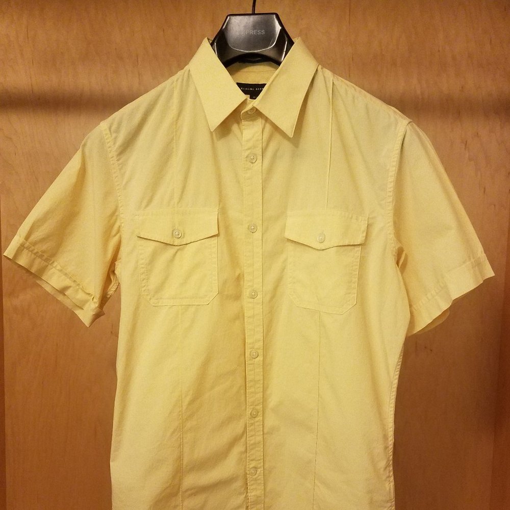 Banana Republic Men's Casual Buttondown Shirt